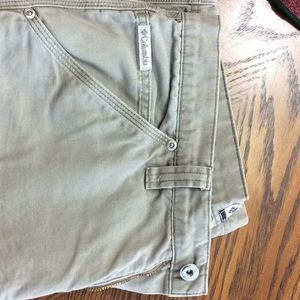 Men’s Columbia khaki Carpenter style pants